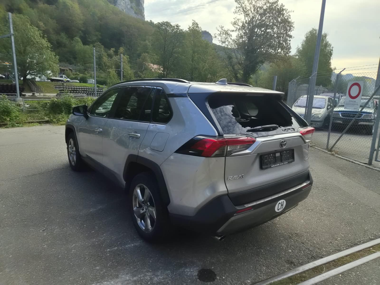 TOYOTA RAV-4 2.5 HSD Premium e-CVT 4WD-image-3