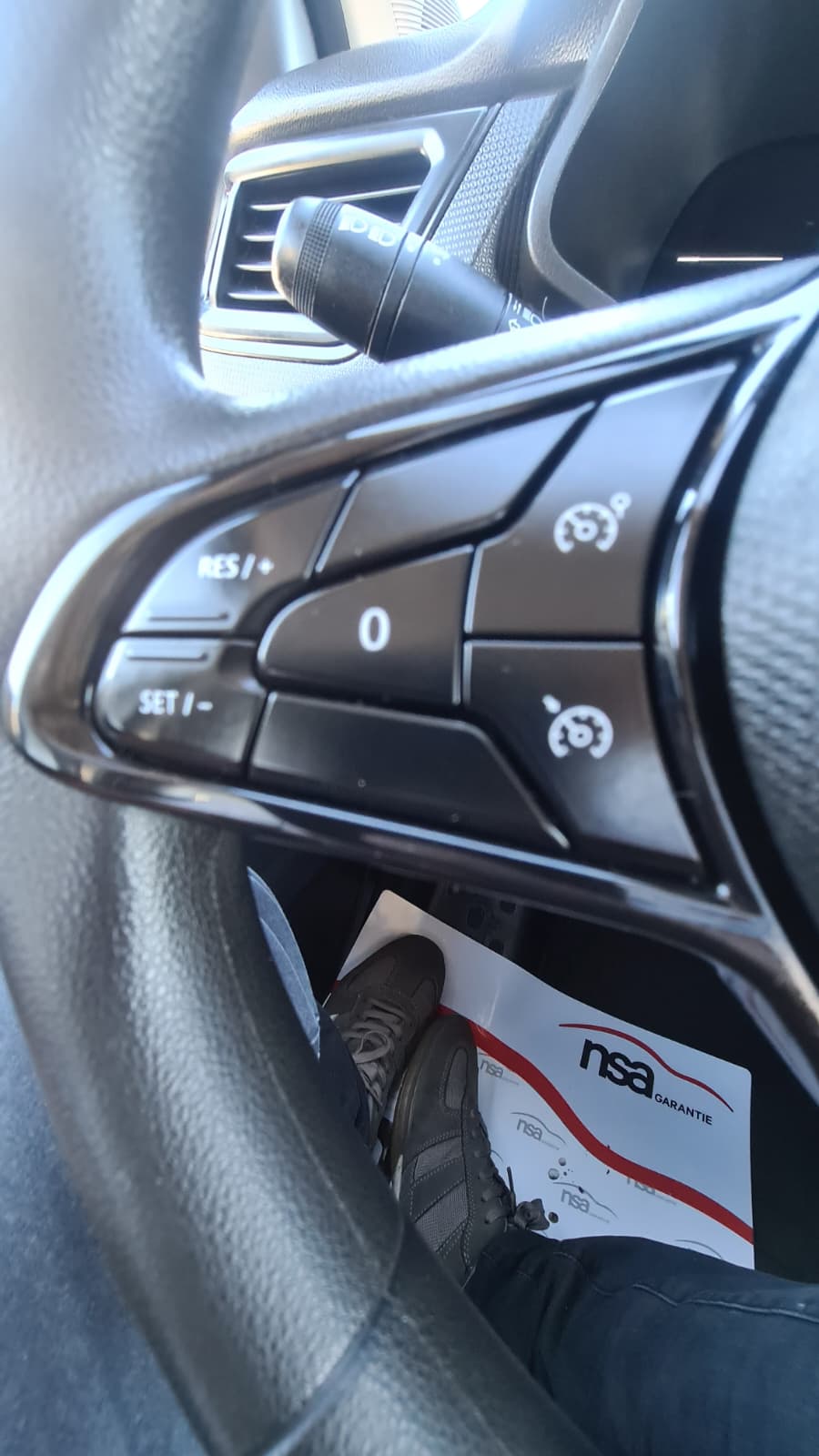 RENAULT Trafic 2.0 Blue dCi 150 L1 H1 Advance EDC EN ** 3-Plätzer ** Gr-Navi ** RF-Kamera ** mit Einbauregale ** Neue Modell 2025 **-image-13