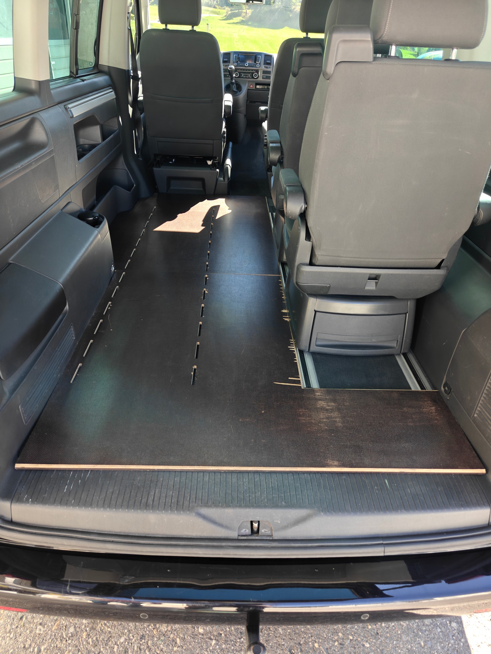 VW T5.2 Multivan Startline 2.0 TDI 4Motion-image-8