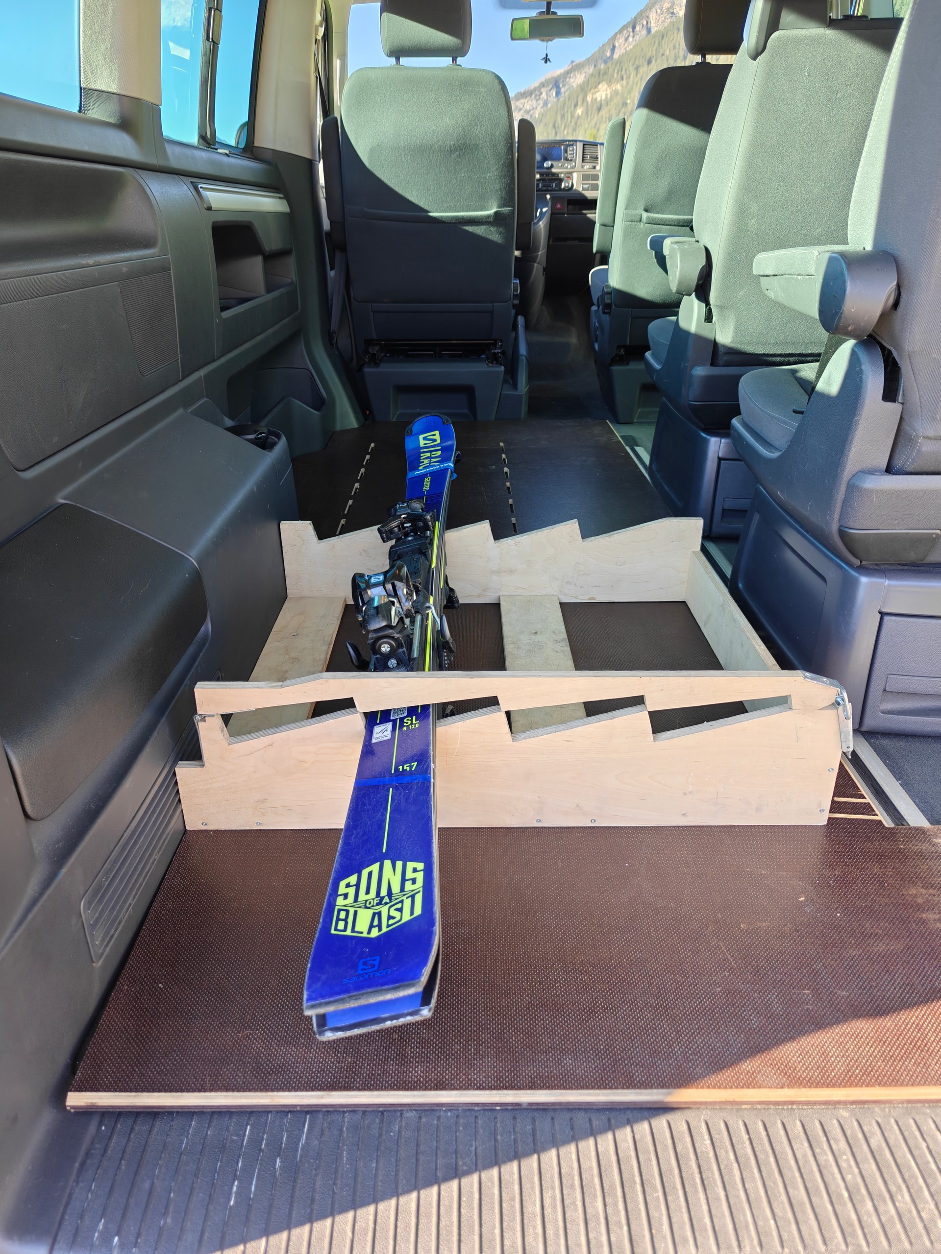 VW T5.2 Multivan Startline 2.0 TDI 4Motion-image-9