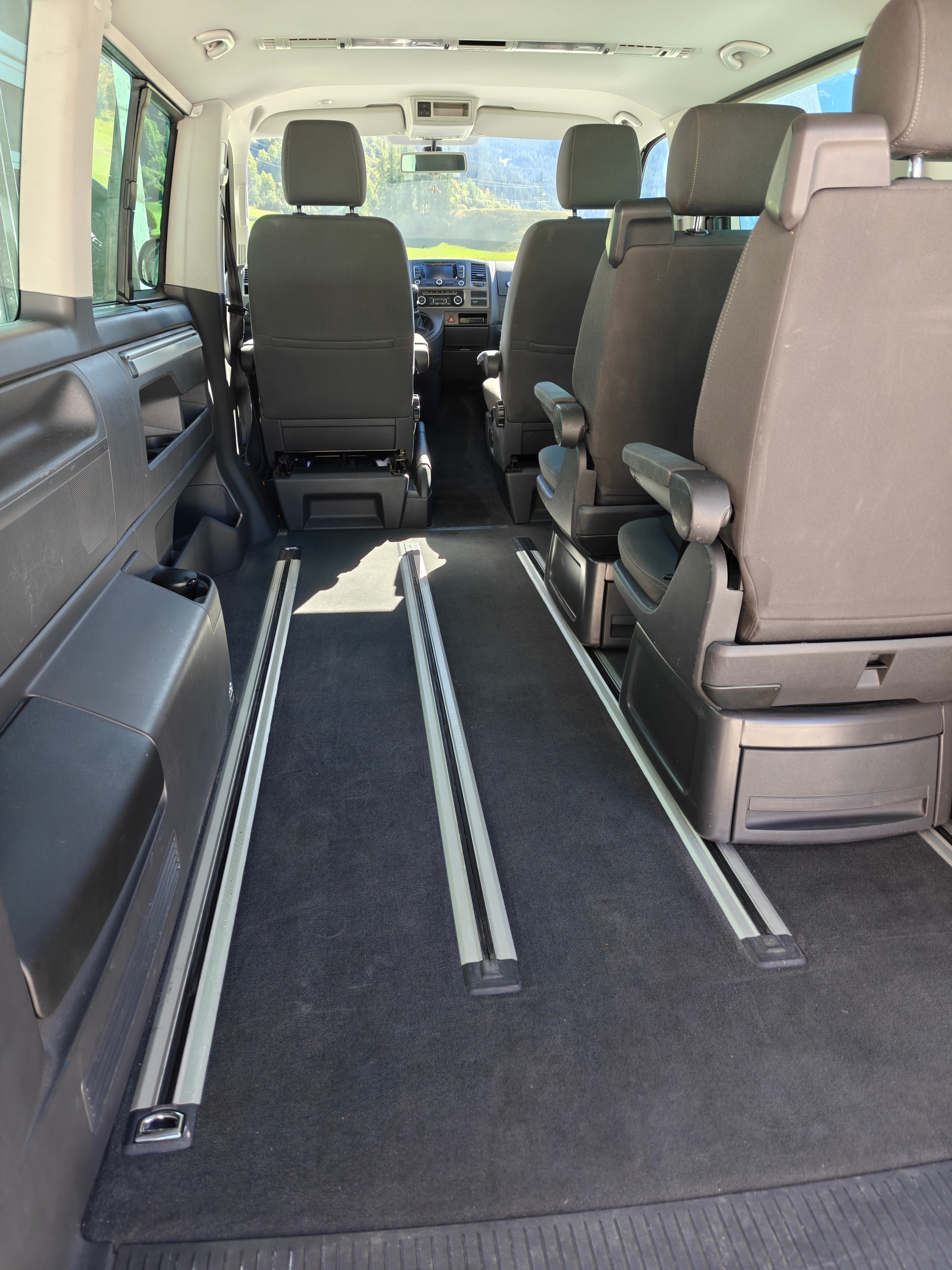 VW T5.2 Multivan Startline 2.0 TDI 4Motion-image-6
