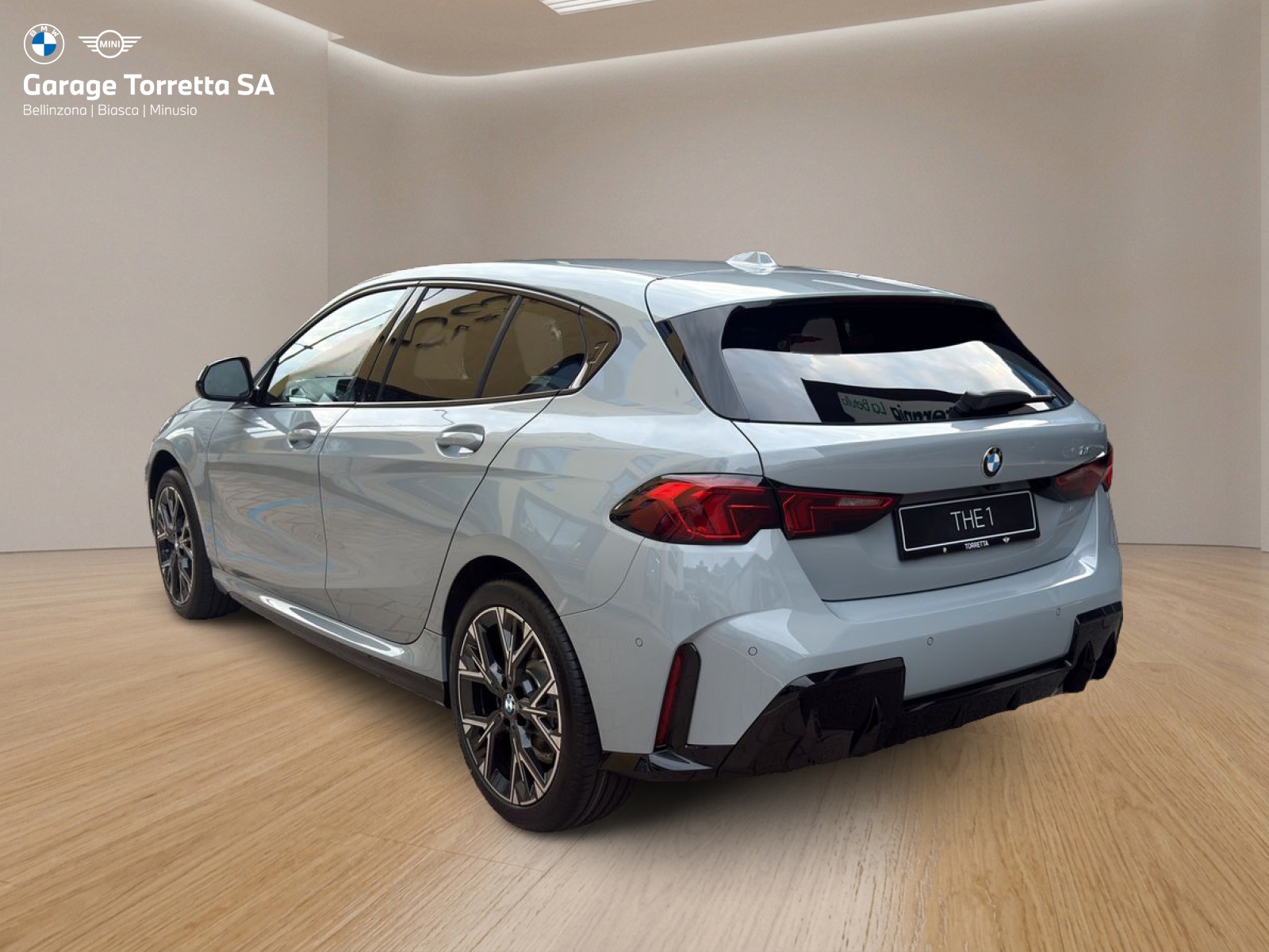 BMW 116 Steptronic-showroom-element-2
