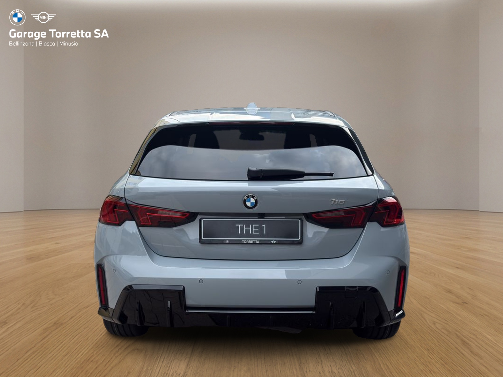 BMW 116 Steptronic-showroom-element-3