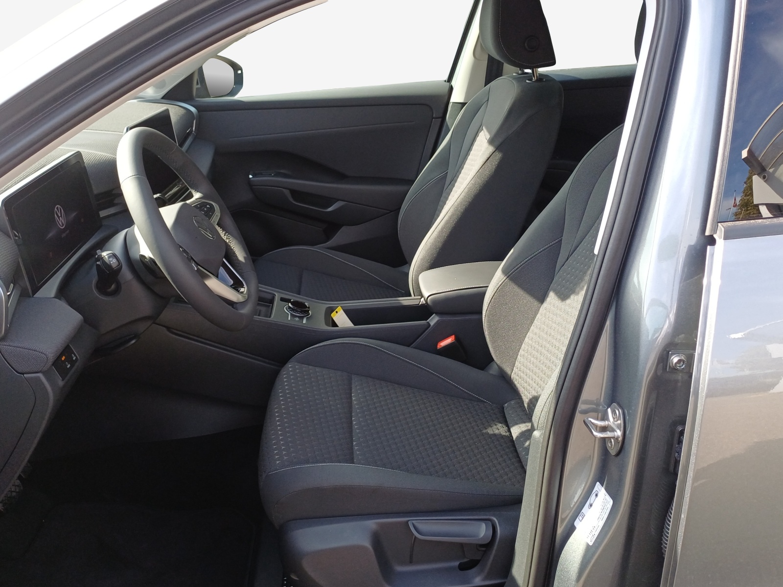 VW T-Roc 1.5 eTSI mHEV Trend DSG-image-7