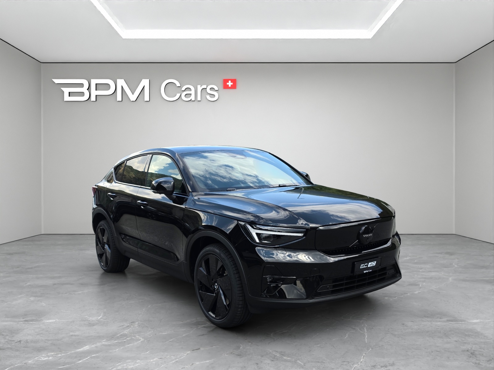 VOLVO EC40 Twin Performance Black Edition AWD-image-1