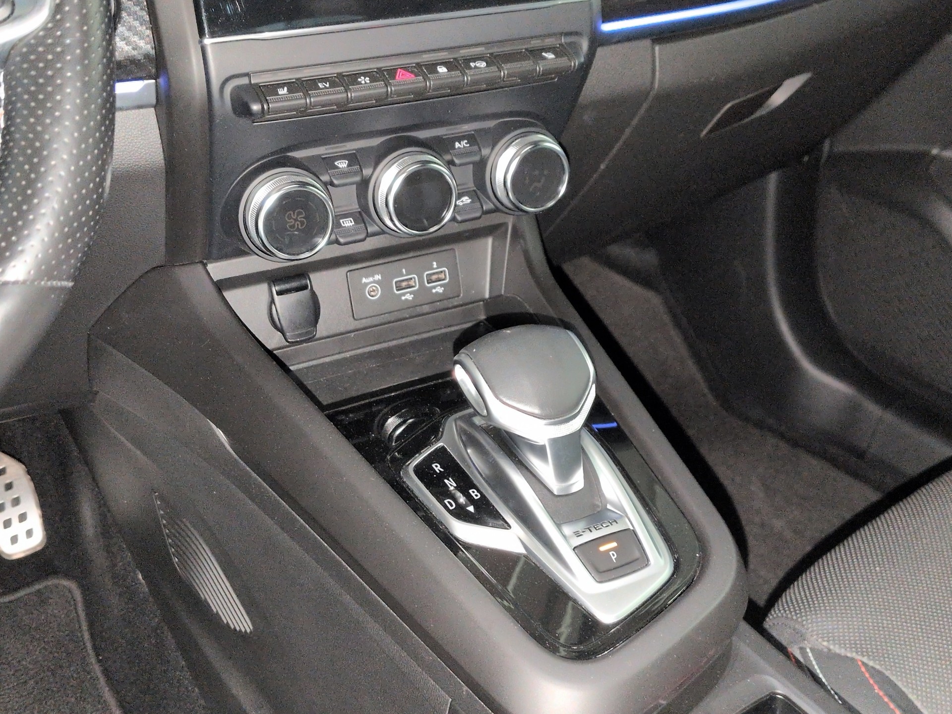RENAULT Arkana 1.6 E-Tech R.S.Line-image-11