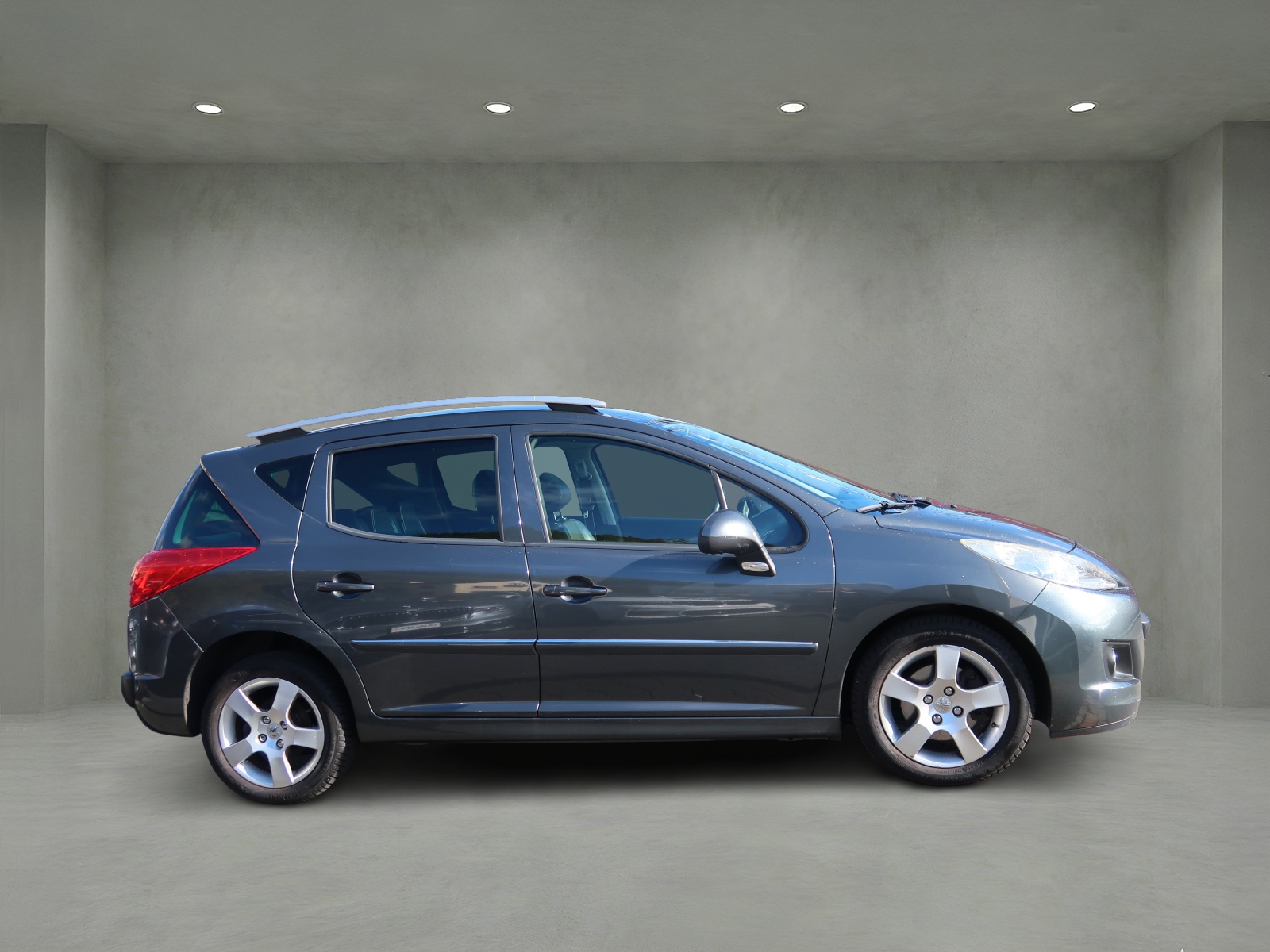 PEUGEOT 207 SW 1.6 16V Active-image-3