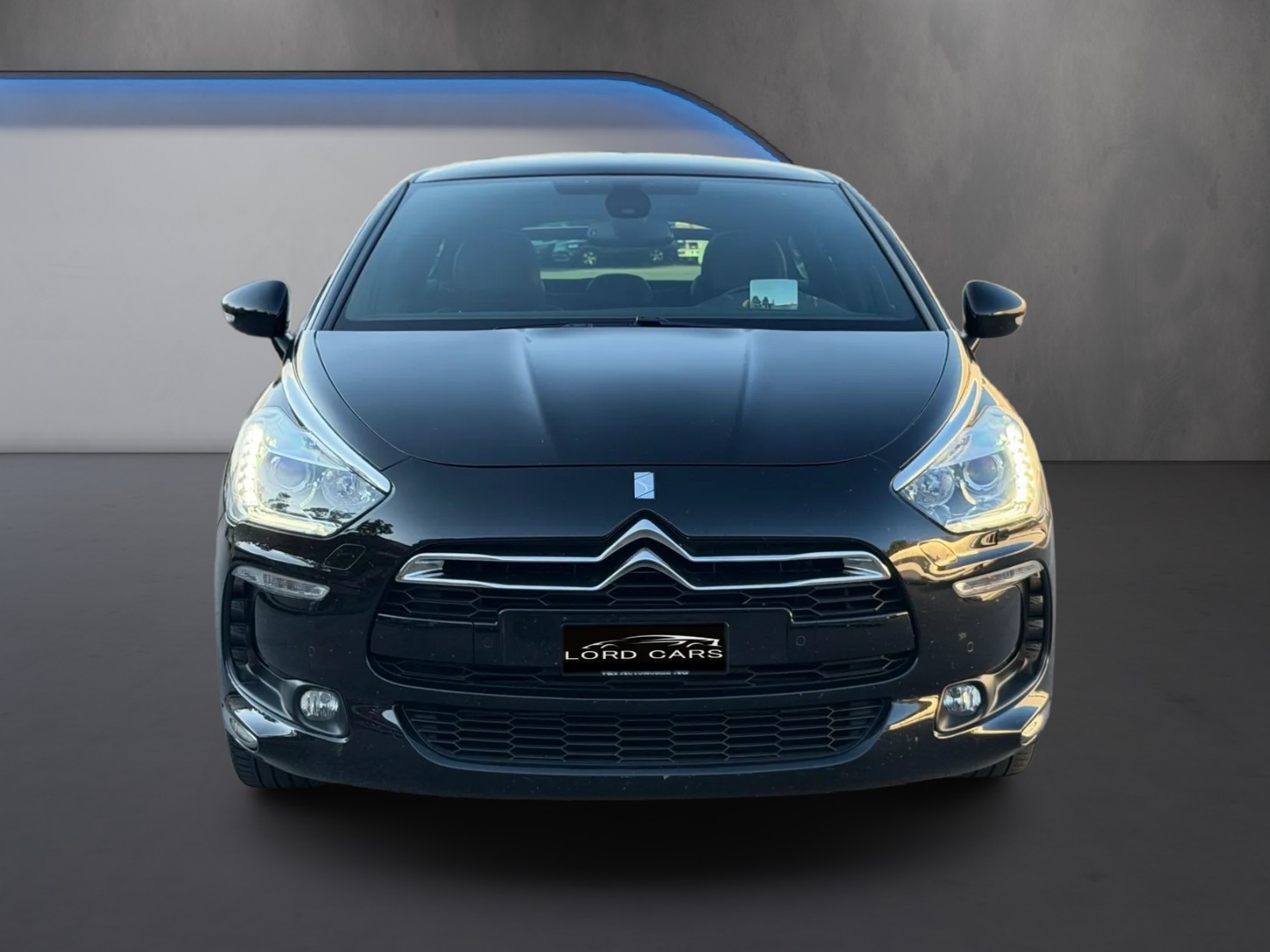 DS AUTOMOBILES DS5 1.6 Turbo Faubourg Addict-image-1