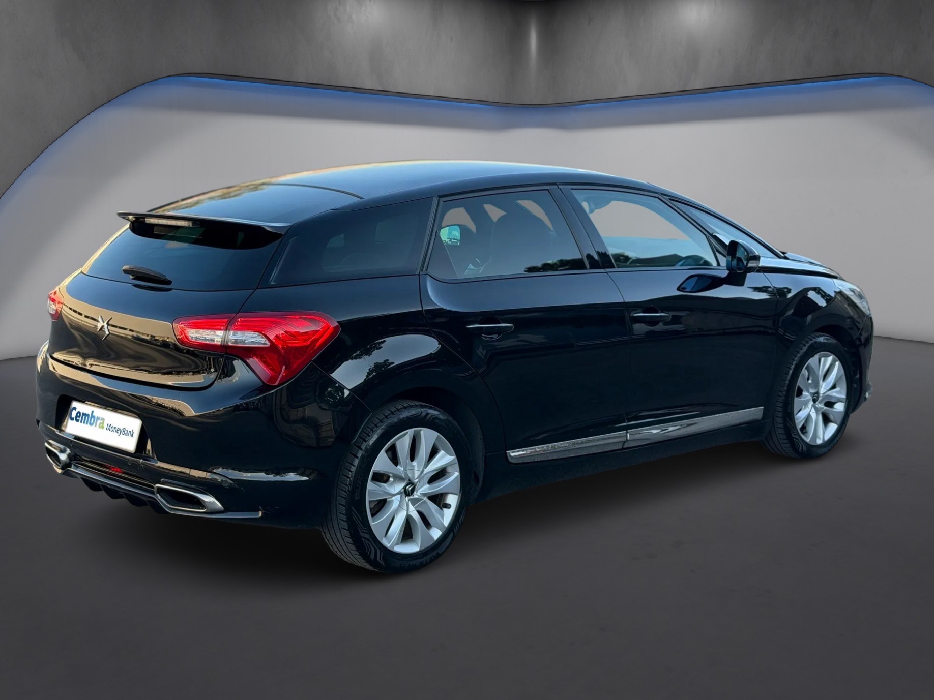 DS AUTOMOBILES DS5 1.6 Turbo Faubourg Addict-image-3