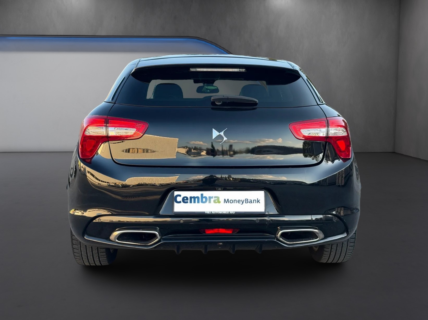 DS AUTOMOBILES DS5 1.6 Turbo Faubourg Addict-image-4
