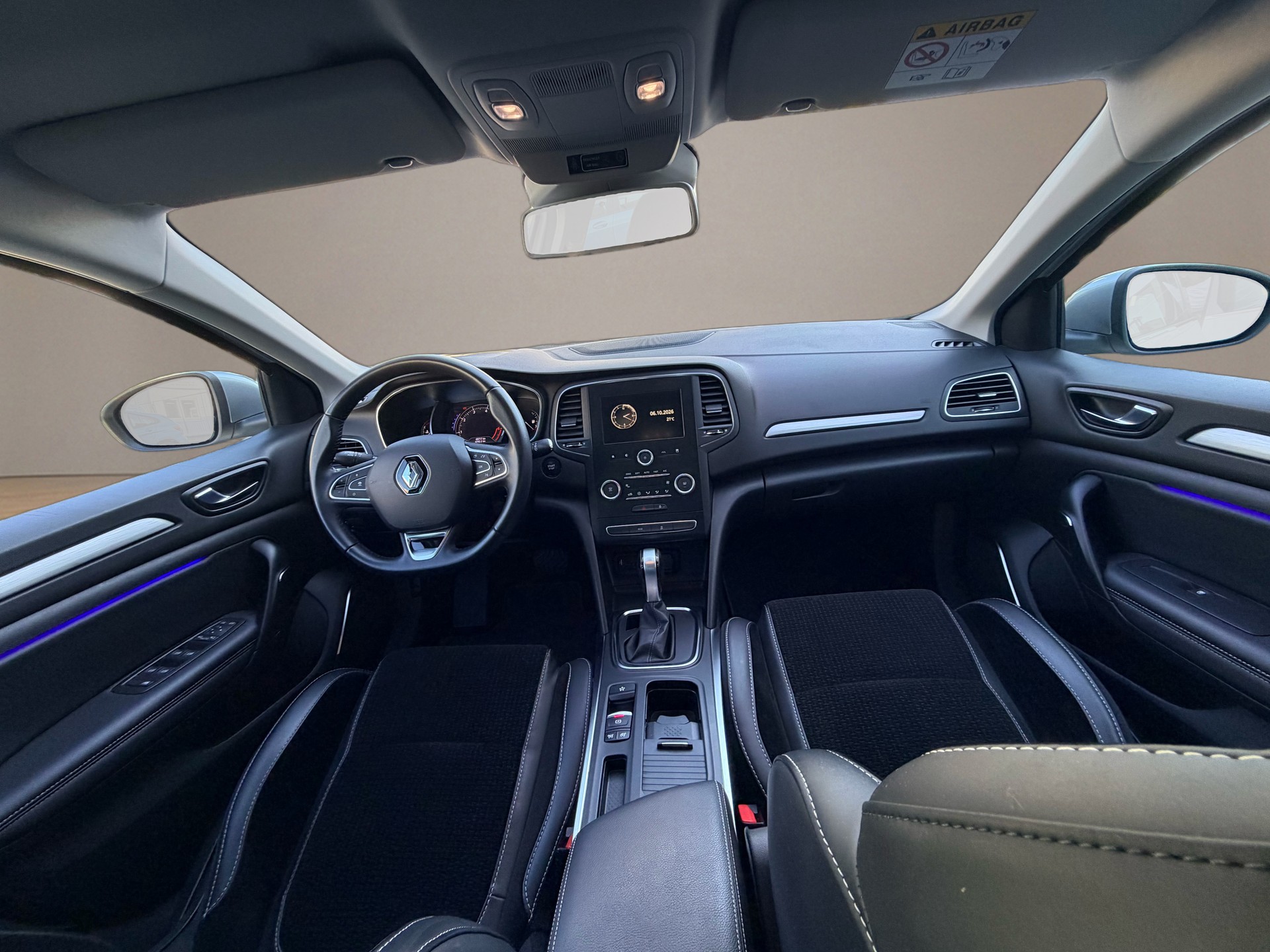 RENAULT Mégane Grandtour 1.3 16V Turbo GT Line EDC-image-12