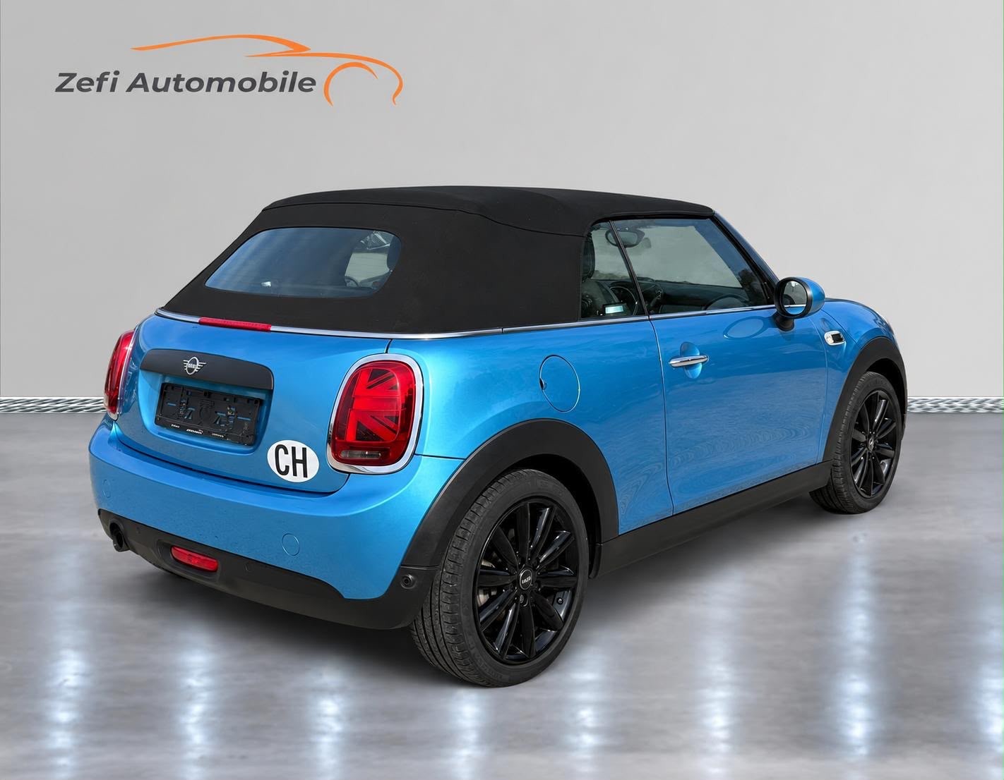 MINI One Cabriolet-image-4