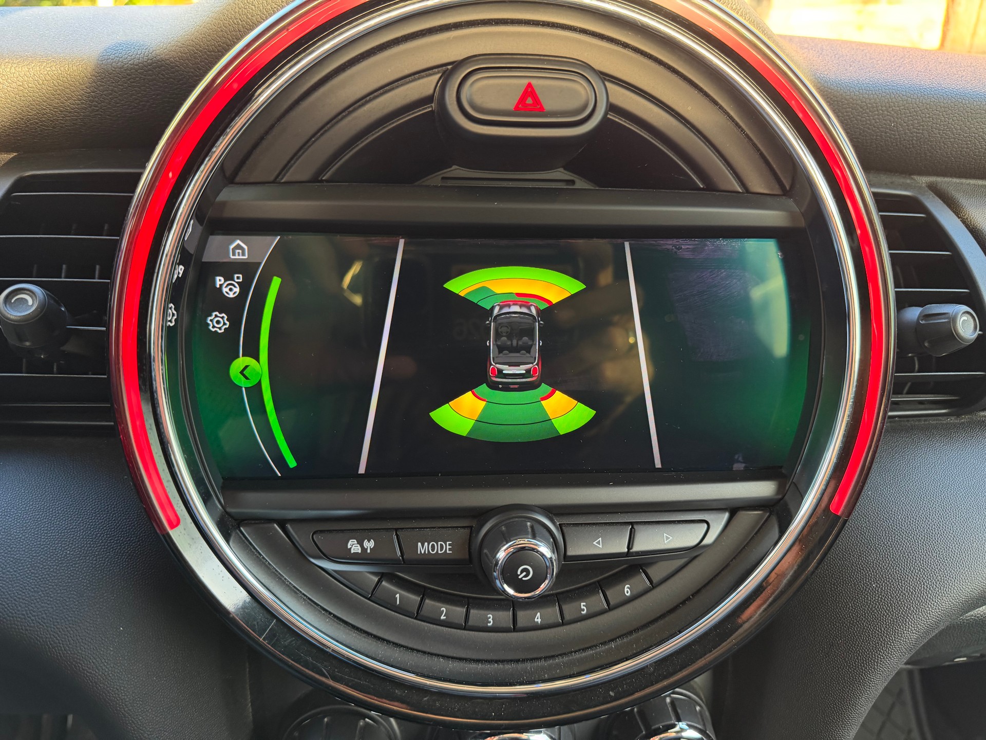 MINI One Cabriolet-image-12
