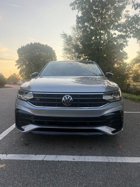 VW Tiguan Allspace 2.0 TDI SCR R-Line 4Motion DSG-image-1