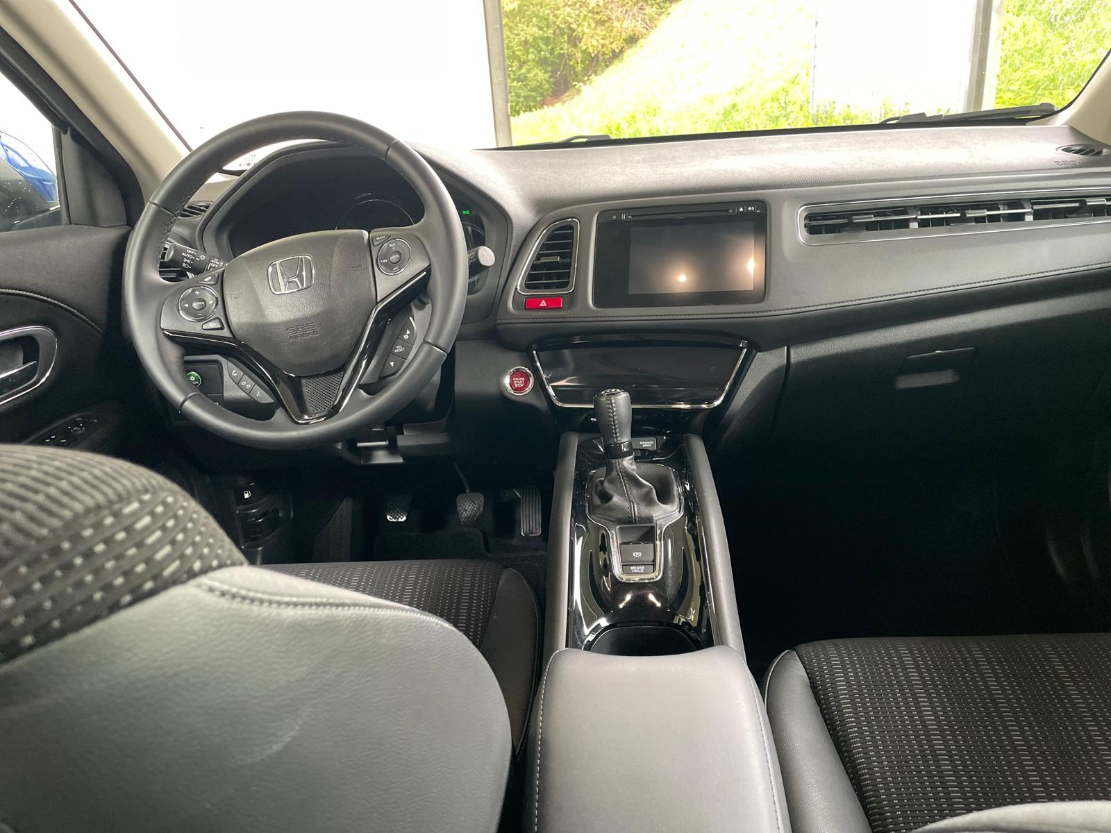 HONDA HR-V 1.5i-VTEC Executive-image-10