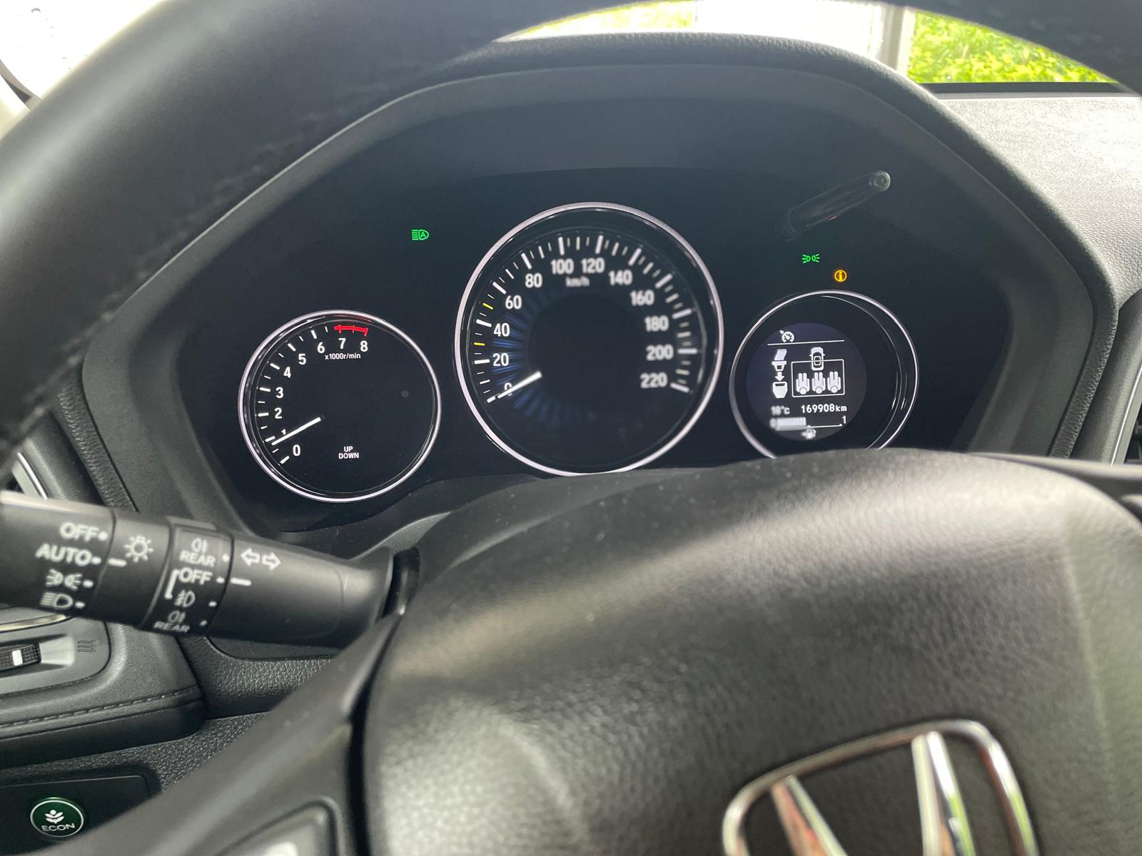 HONDA HR-V 1.5i-VTEC Executive-image-15
