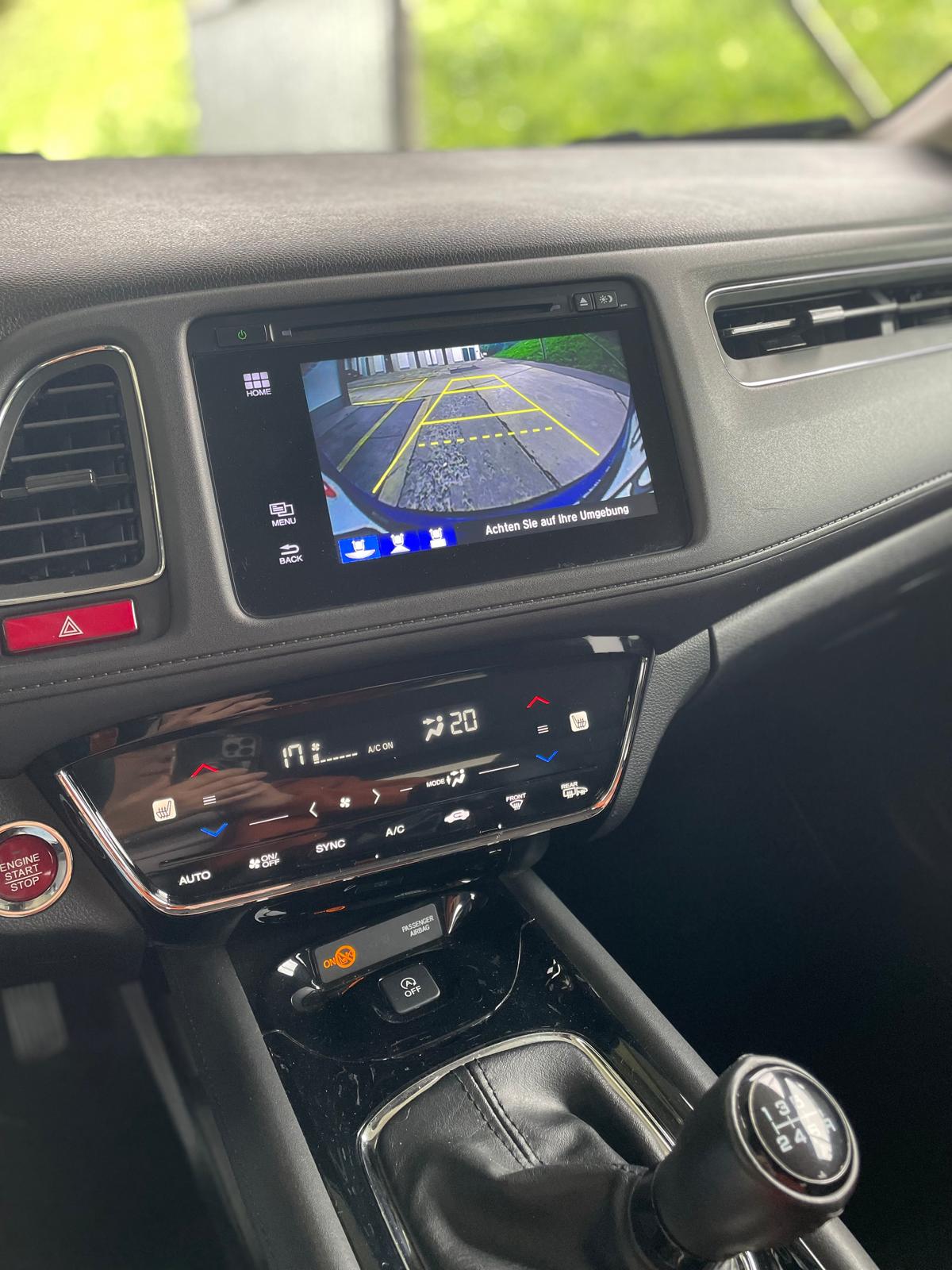 HONDA HR-V 1.5i-VTEC Executive-image-14