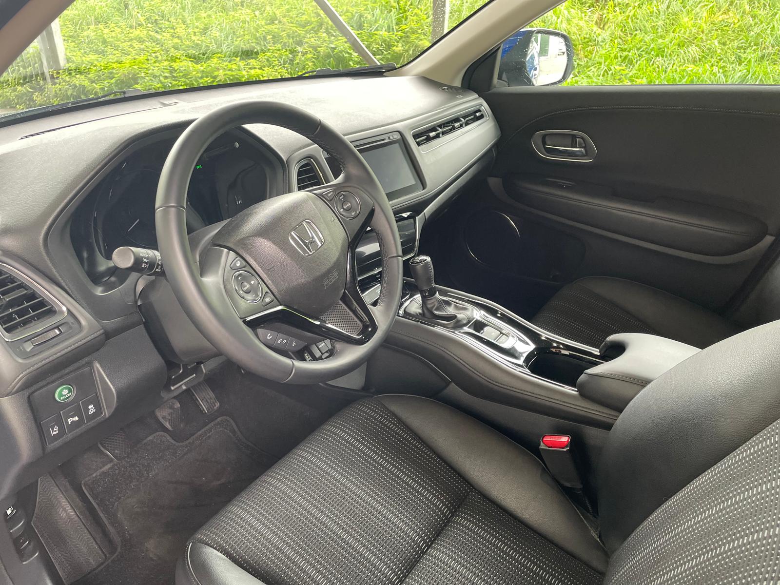 HONDA HR-V 1.5i-VTEC Executive-image-16