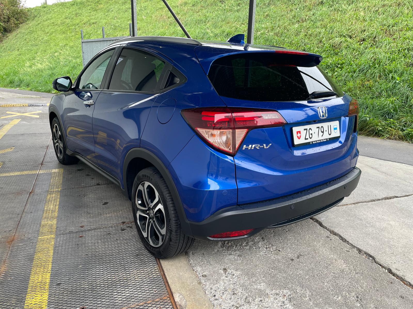 HONDA HR-V 1.5i-VTEC Executive-image-2