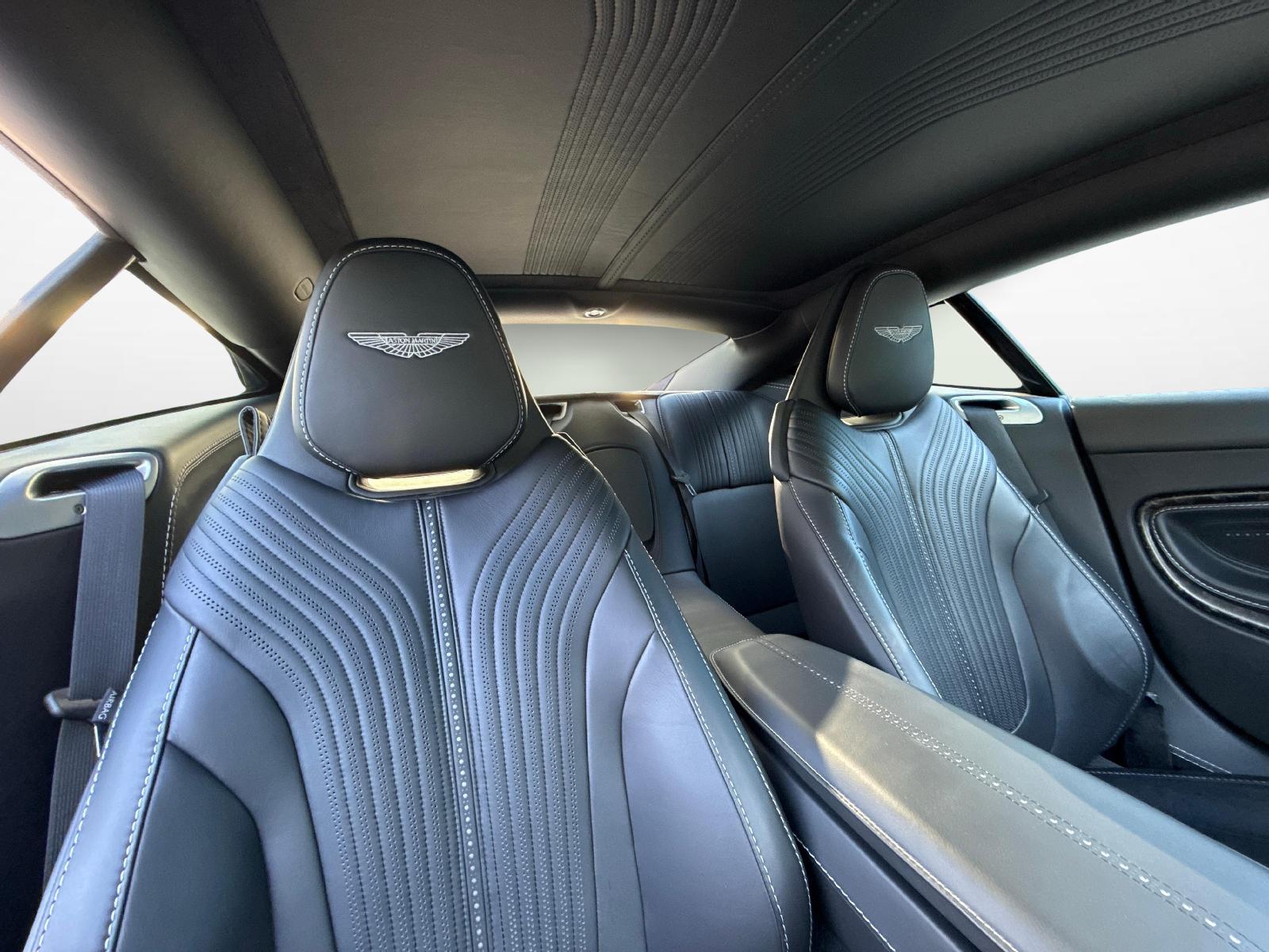 ASTON MARTIN DB11 Coupé 5.2 V12 Bi-Turbo-image-10
