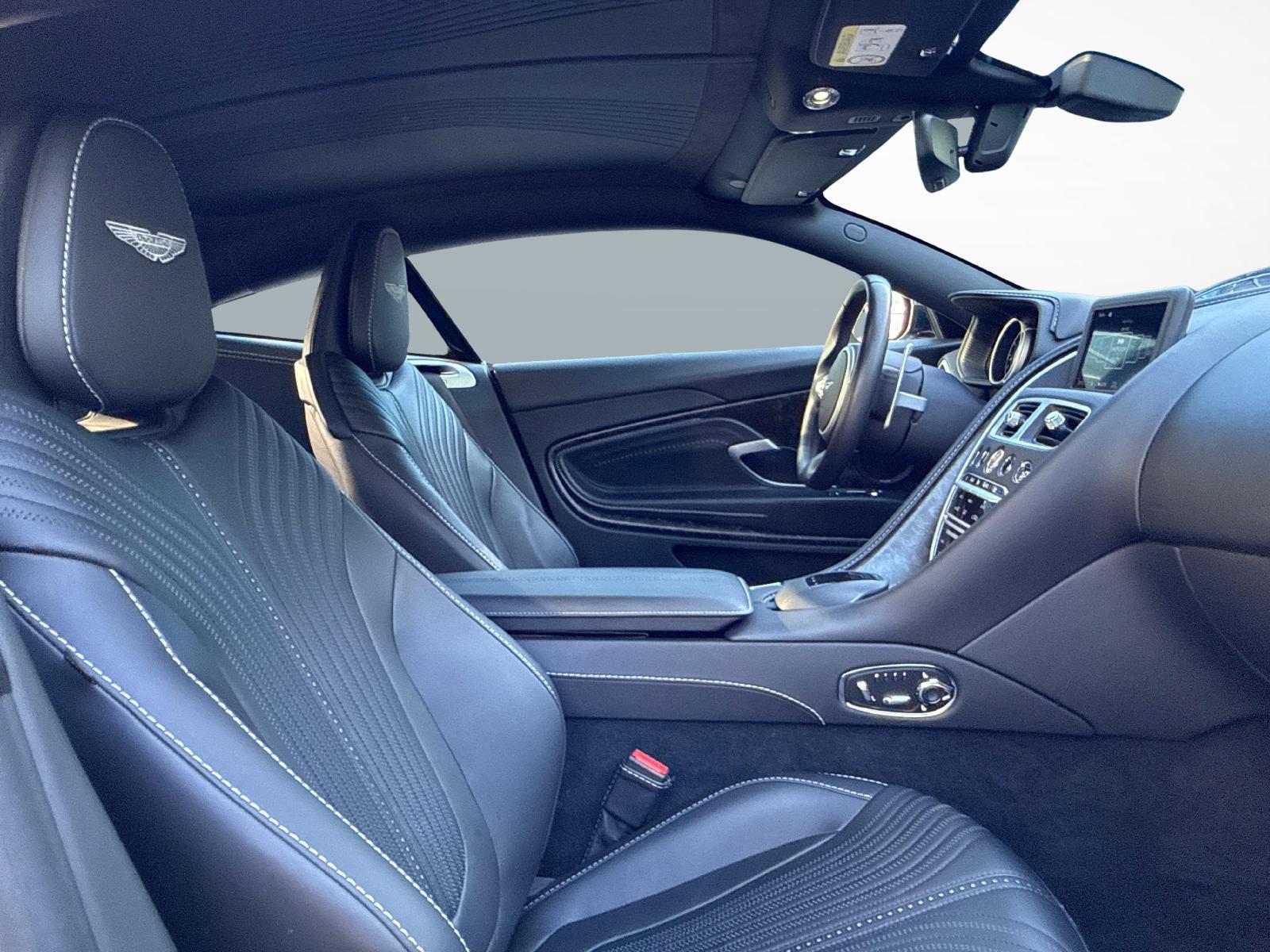 ASTON MARTIN DB11 Coupé 5.2 V12 Bi-Turbo-image-9