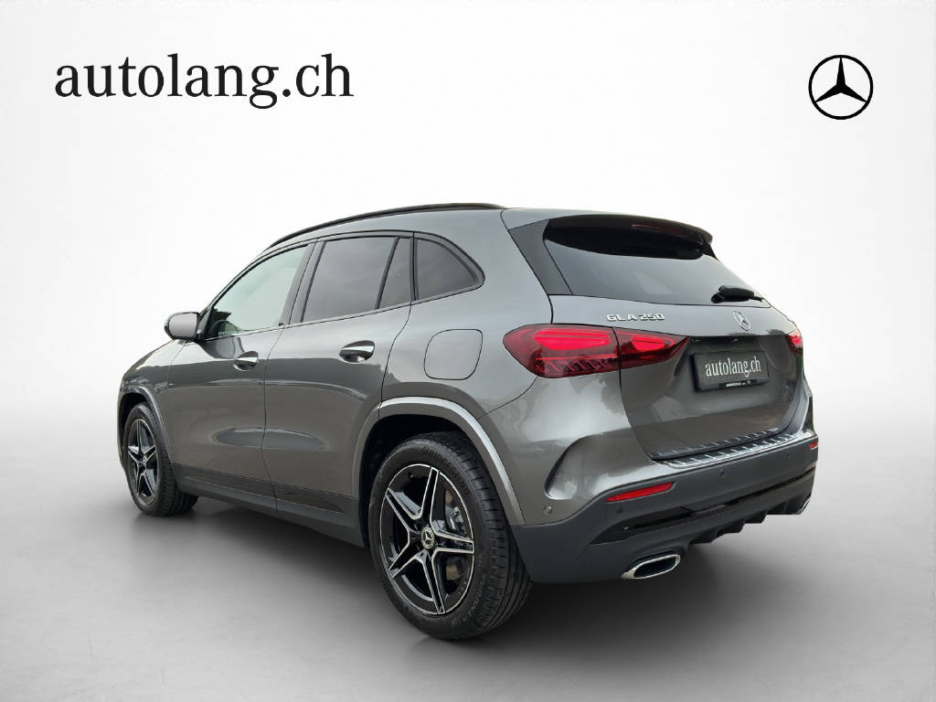 MERCEDES-BENZ GLA 250 Swiss Star-image-3