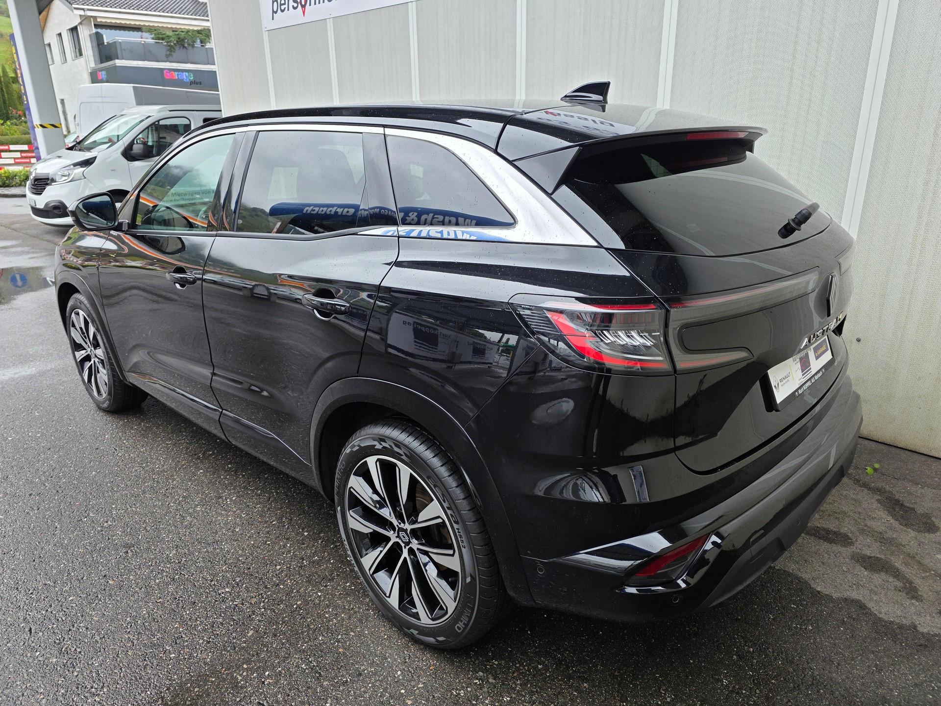 RENAULT Austral 1.2 HEV 200 Techno A-showroom-element-2