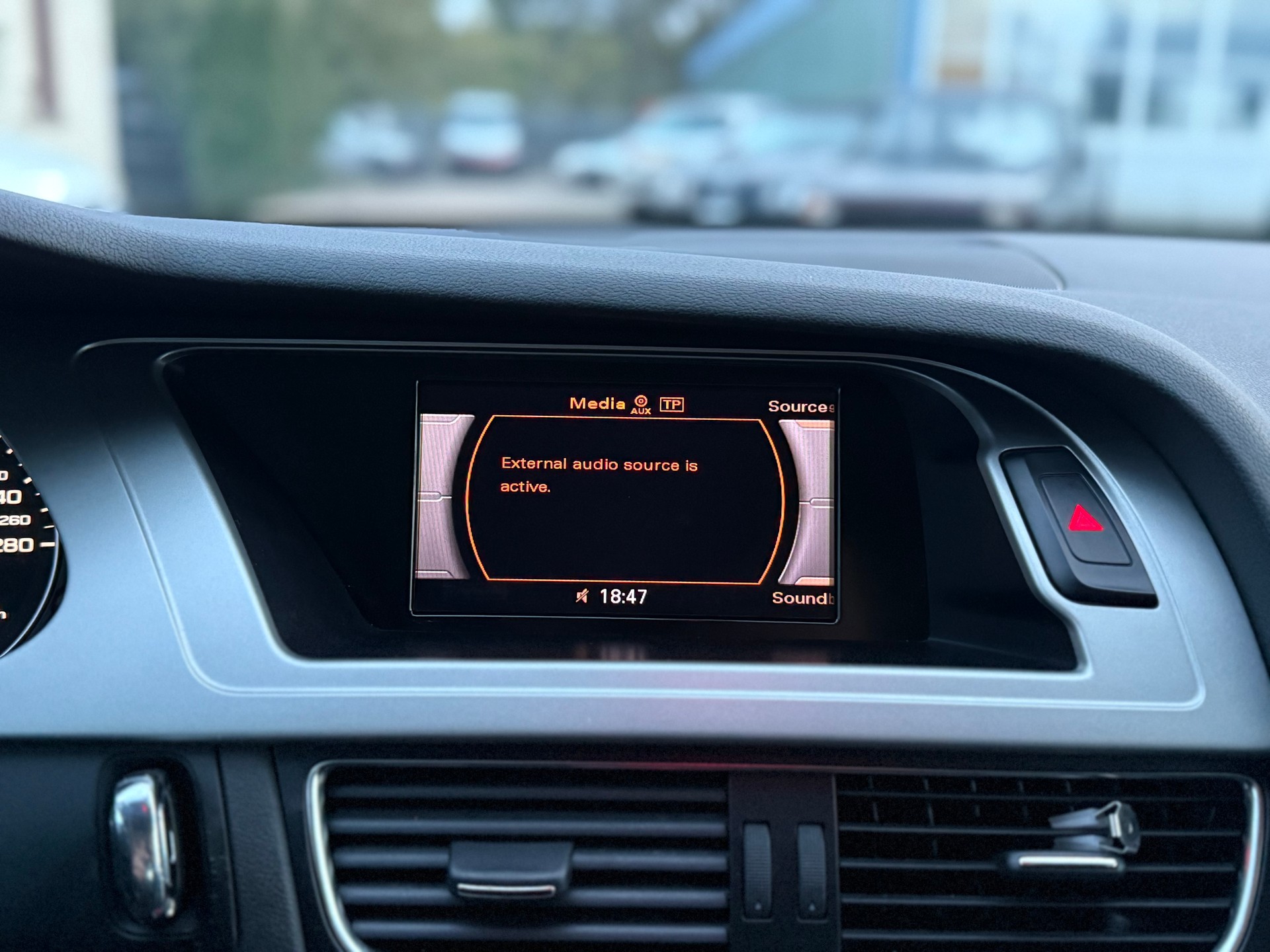 AUDI A4 Limousine 1.8 TFSI multitronic-image-9