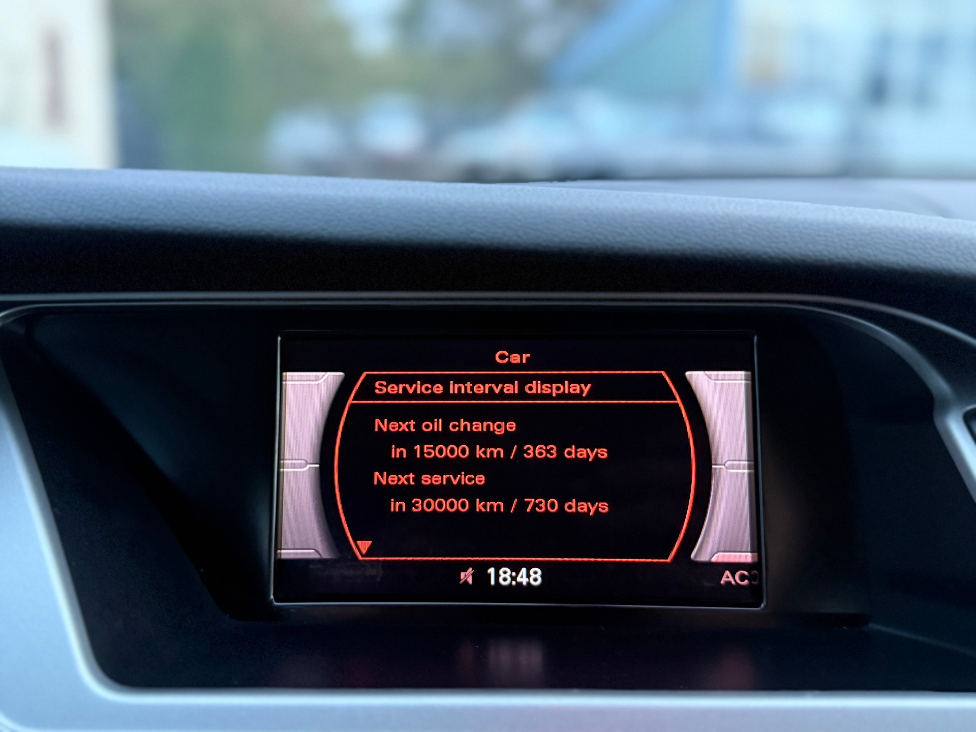 AUDI A4 Limousine 1.8 TFSI multitronic-image-11