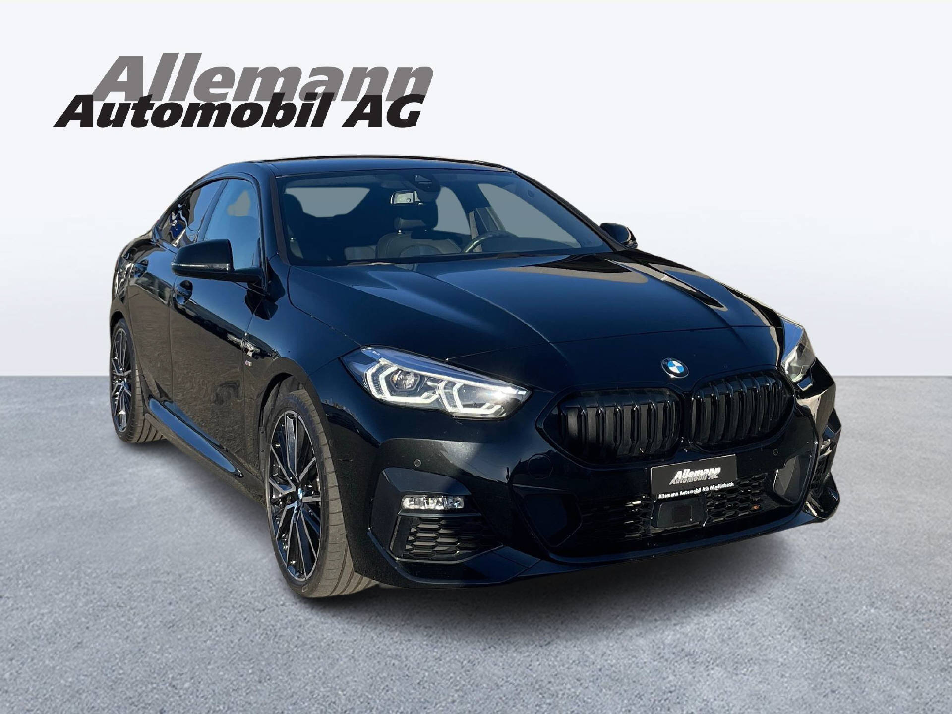 BMW 218i Gran Coupé-image-2