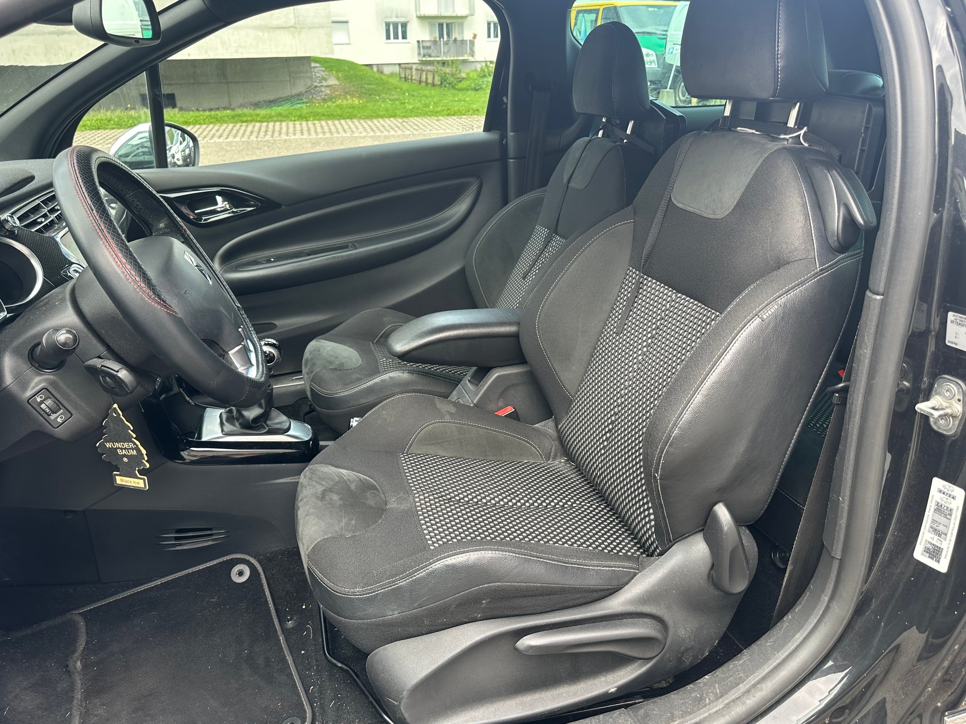 DS AUTOMOBILES DS3 1.6 THP Sport Chic-image-8