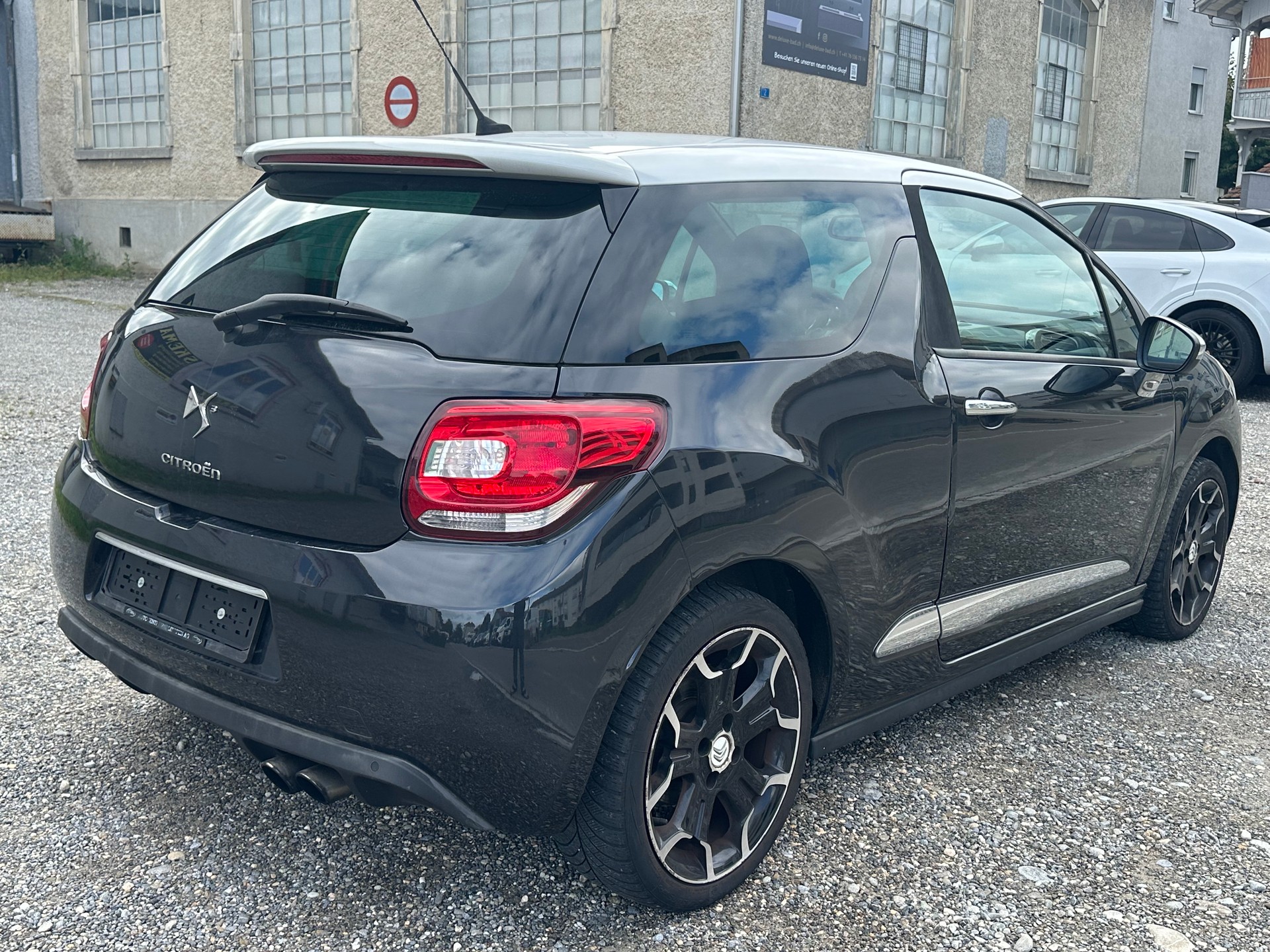 DS AUTOMOBILES DS3 1.6 THP Sport Chic-image-1