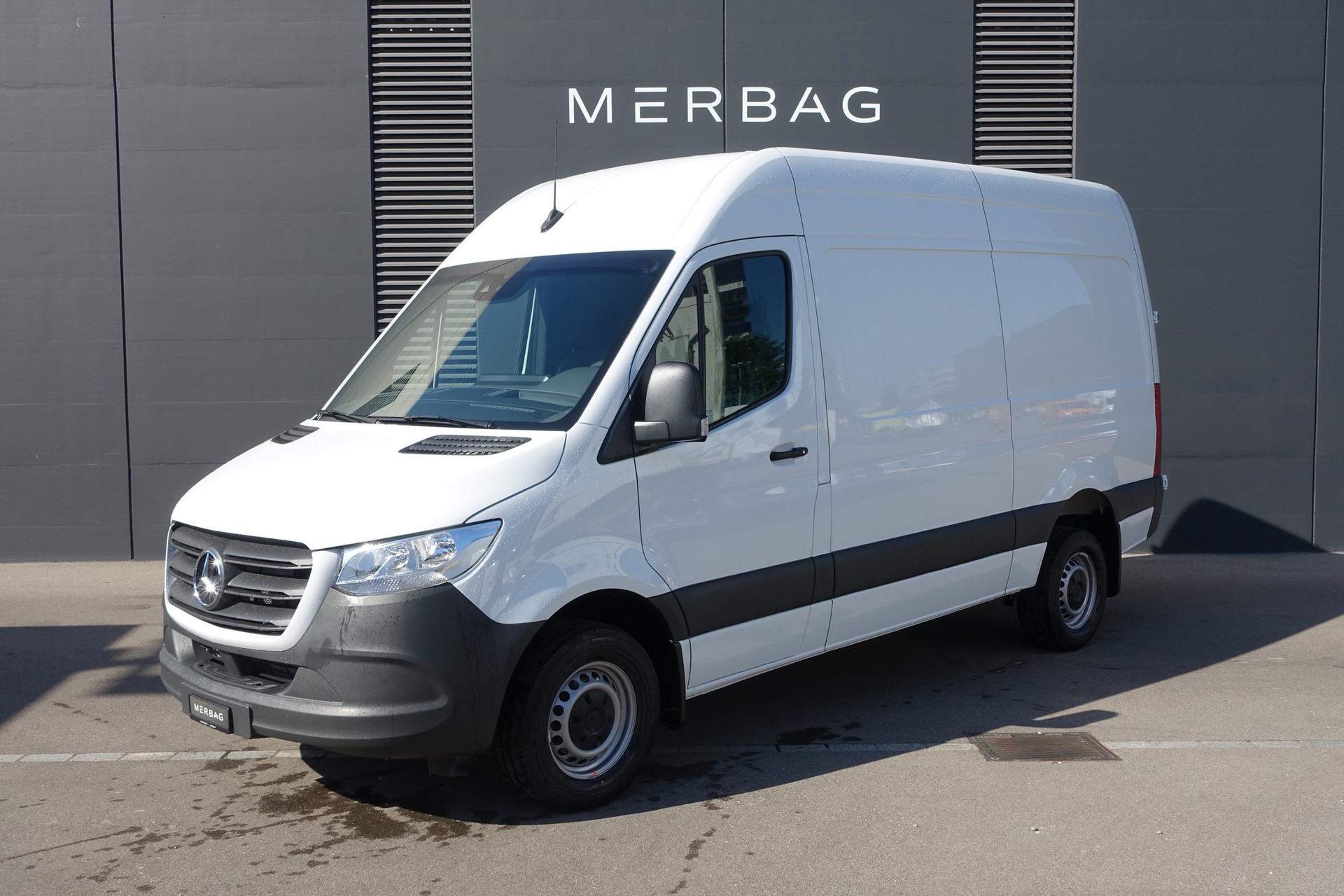 MERCEDES-BENZ Sprinter 317 CDI Standard 9G-TRONIC-image-0