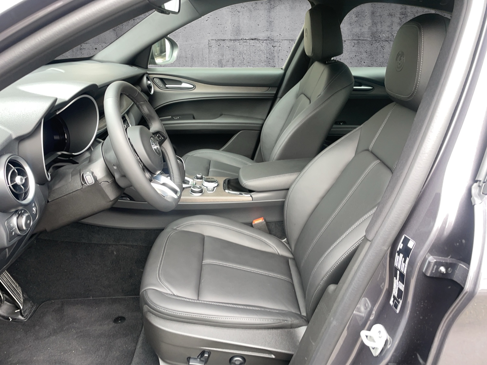 ALFA ROMEO Stelvio 2.0 Q4 280 Ti Edition-image-8
