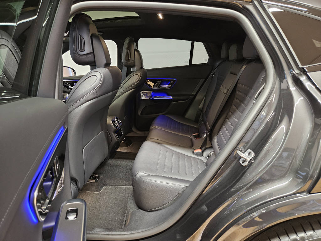 MERCEDES-BENZ GLC 220 d 4Matic AMG Line Coupé-image-12