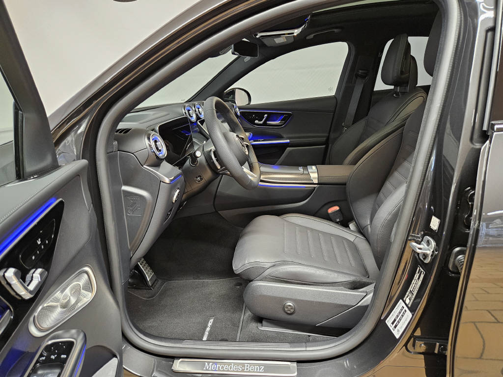 MERCEDES-BENZ GLC 220 d 4Matic AMG Line Coupé-image-4