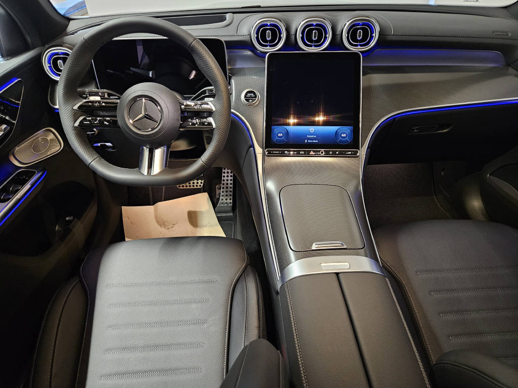 MERCEDES-BENZ GLC 220 d 4Matic AMG Line Coupé-image-5