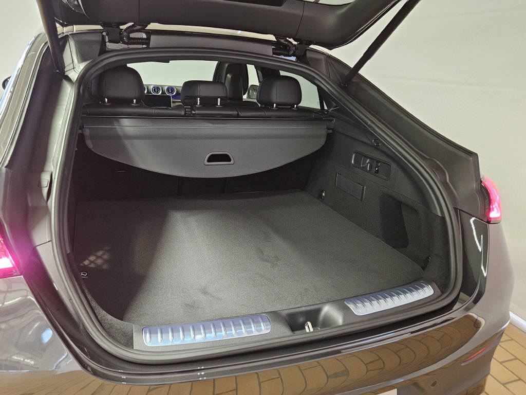 MERCEDES-BENZ GLC 220 d 4Matic AMG Line Coupé-image-3