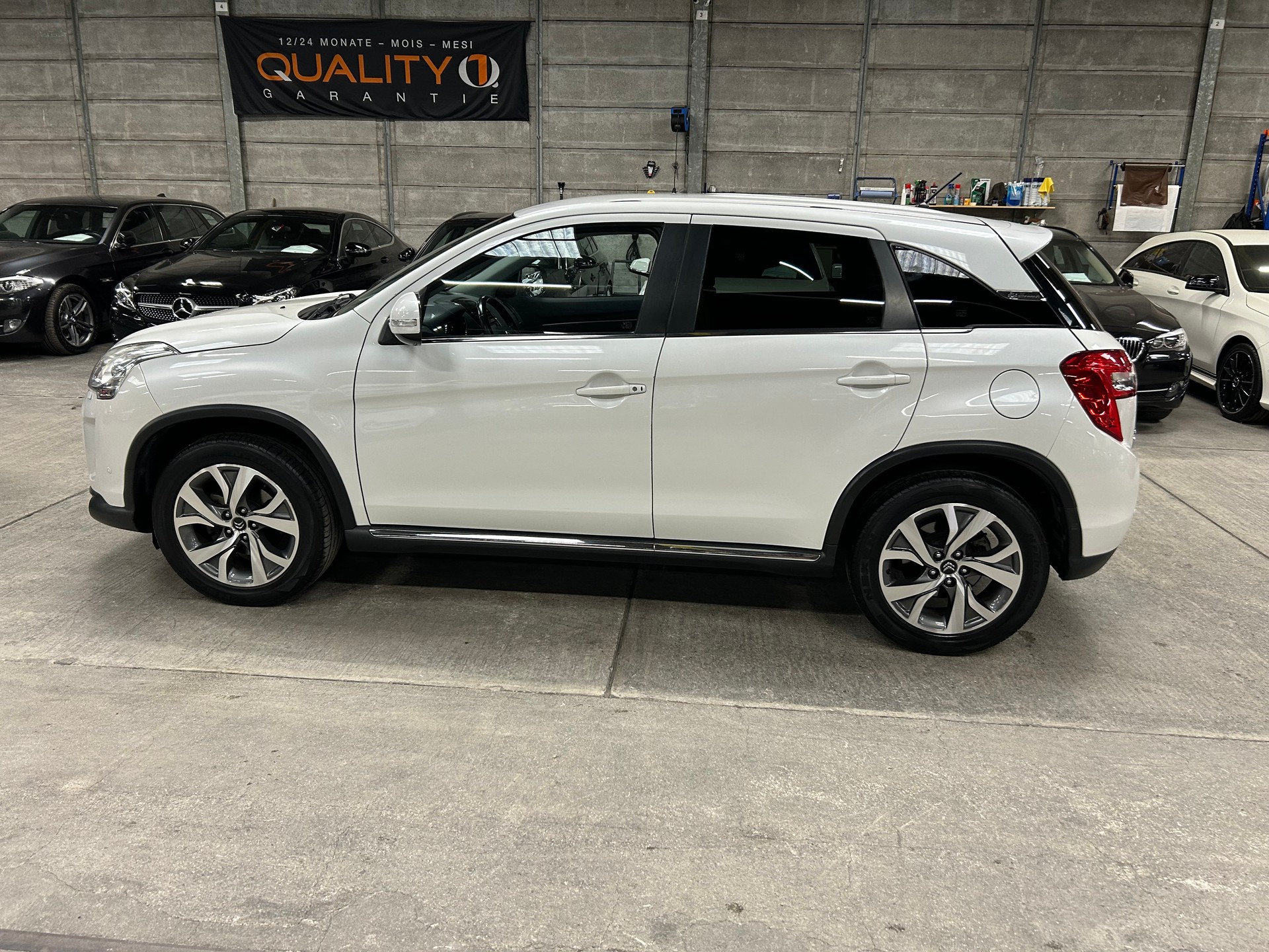 CITROEN C4 Aircross 1.6i Exclusive 2WD-image-8