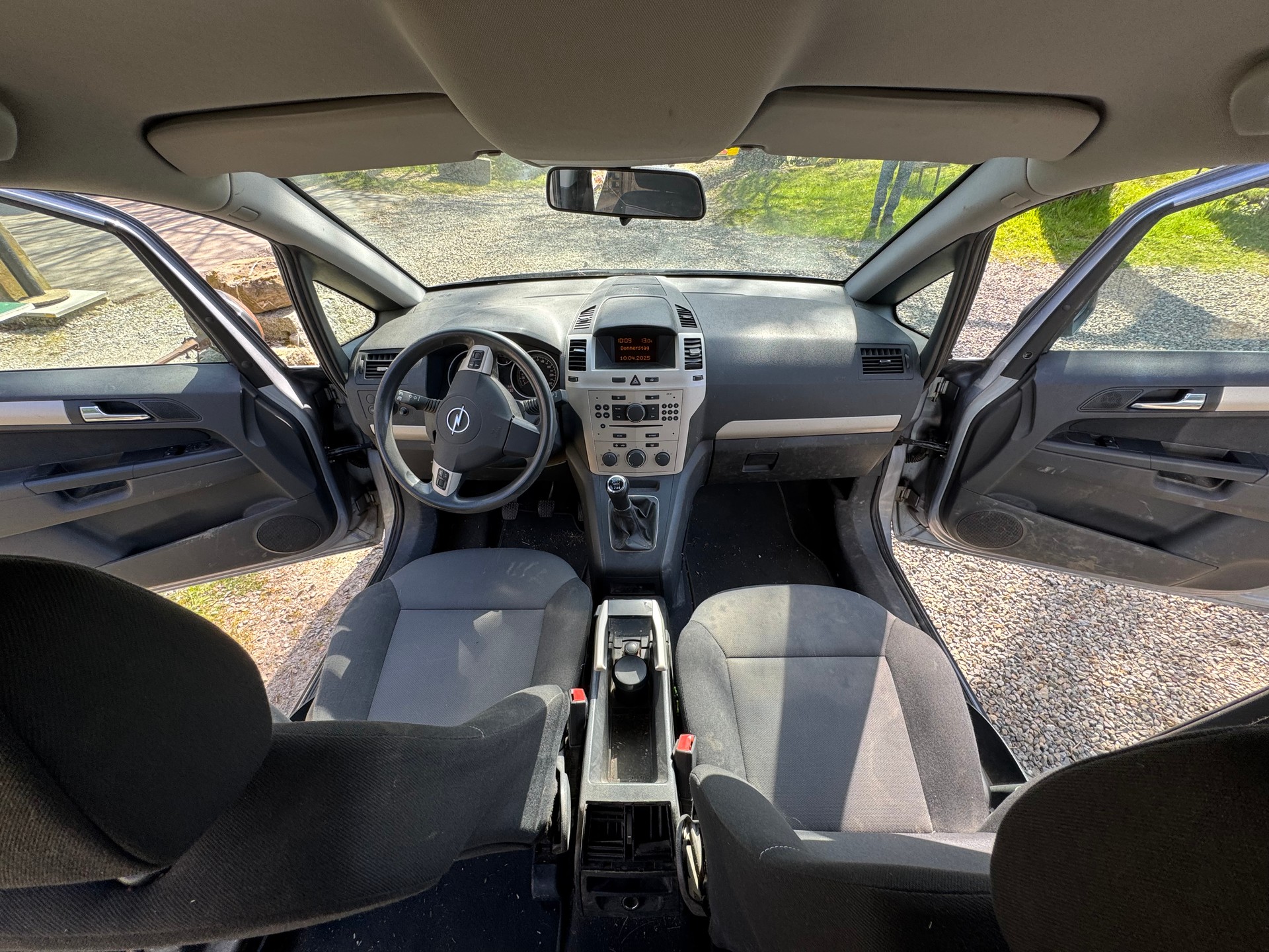 OPEL Zafira 2.2i 16V Enjoy-image-10