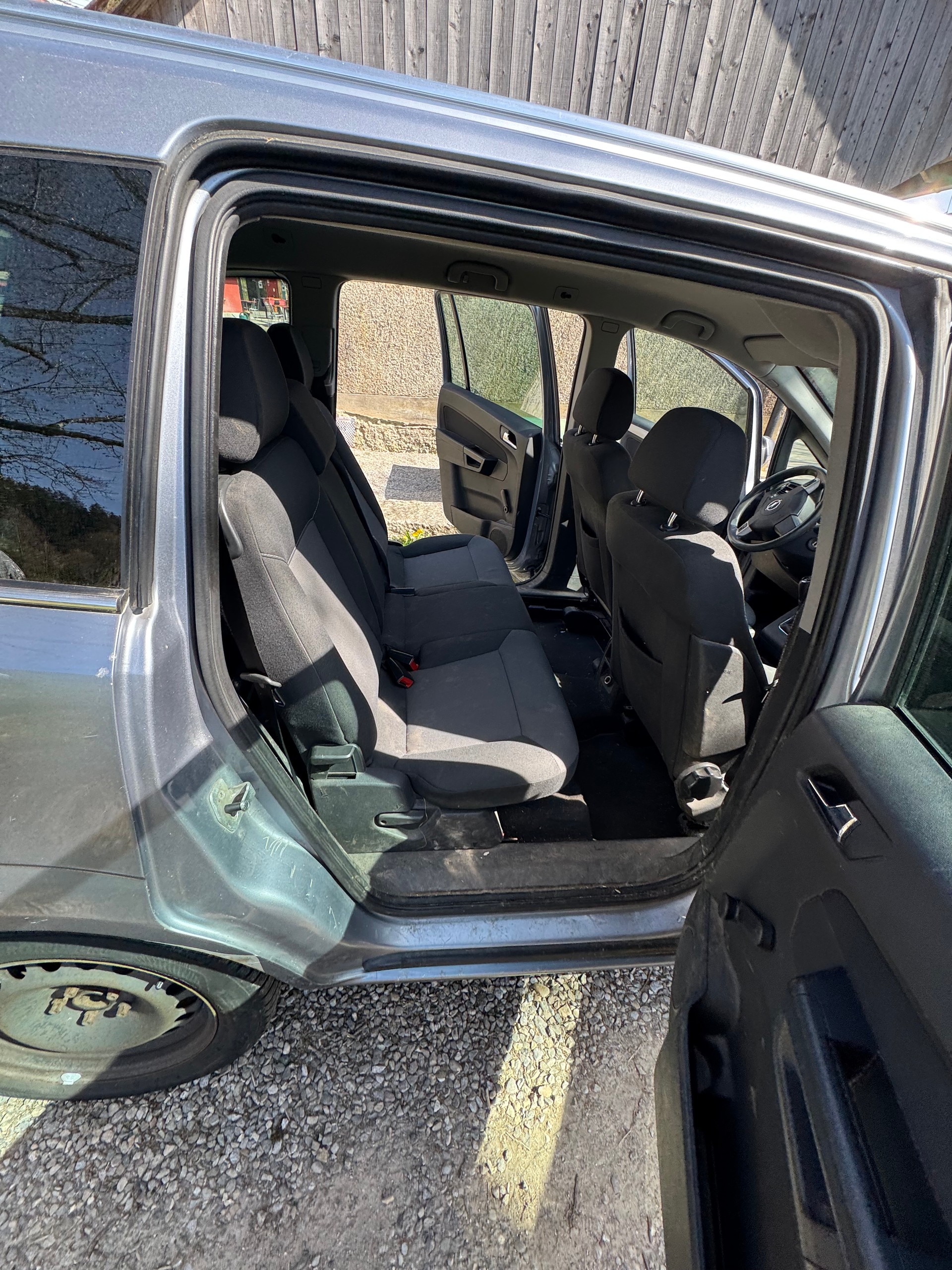 OPEL Zafira 2.2i 16V Enjoy-image-11