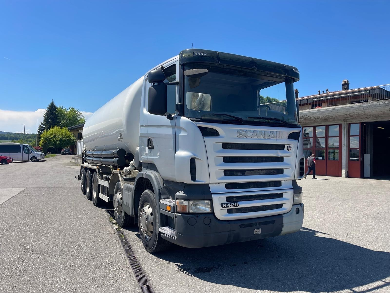 SCANIA R420-image-1