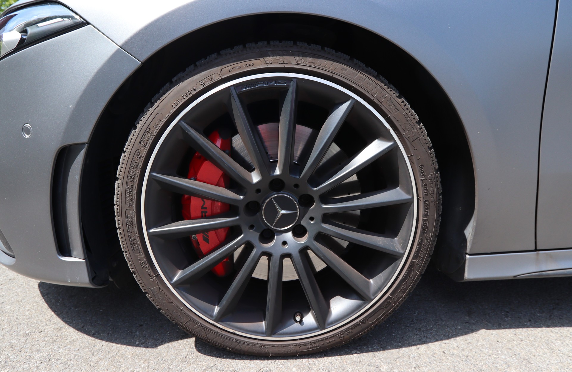 MERCEDES-BENZ A 35 AMG 4Matic Speedshift-image-30