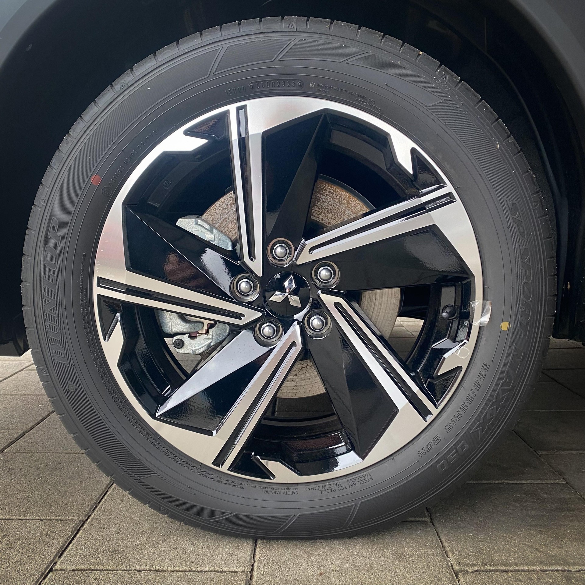 MITSUBISHI Eclipse Cross 2.4 PHEV Instyle+ 4x4-showroom-element-2