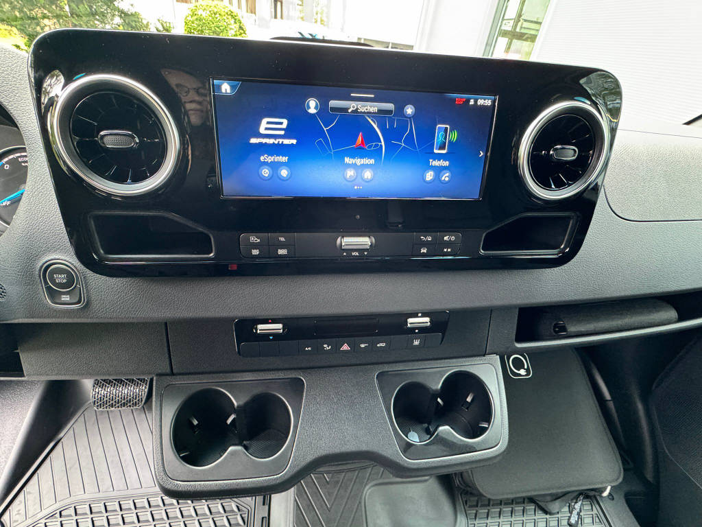 MERCEDES-BENZ eSprinter 320 Kasten Pro Worker 3665 S 81 kWh-image-13