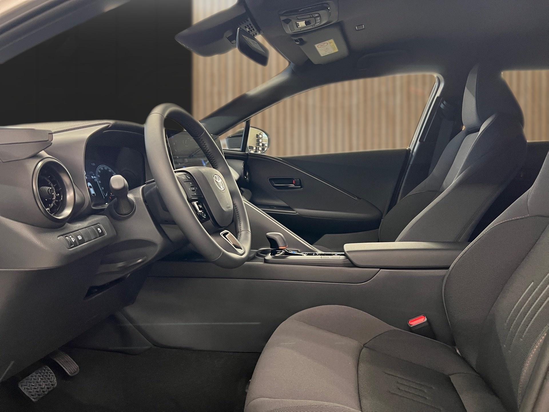 TOYOTA C-HR 1.8 HSD CVT Trend-image-10