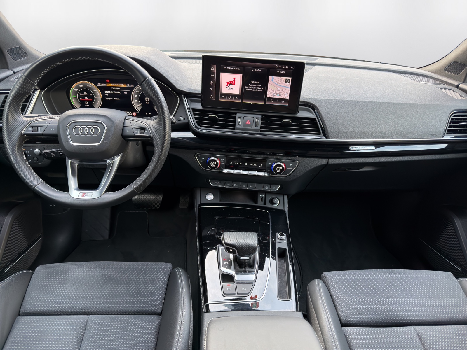 AUDI Q5 Sportback 55 TFSI e PHEV S line quattro S-tronic-image-5