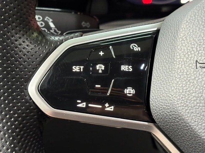 VW Golf 2.0 TSI GTI DSG-image-16