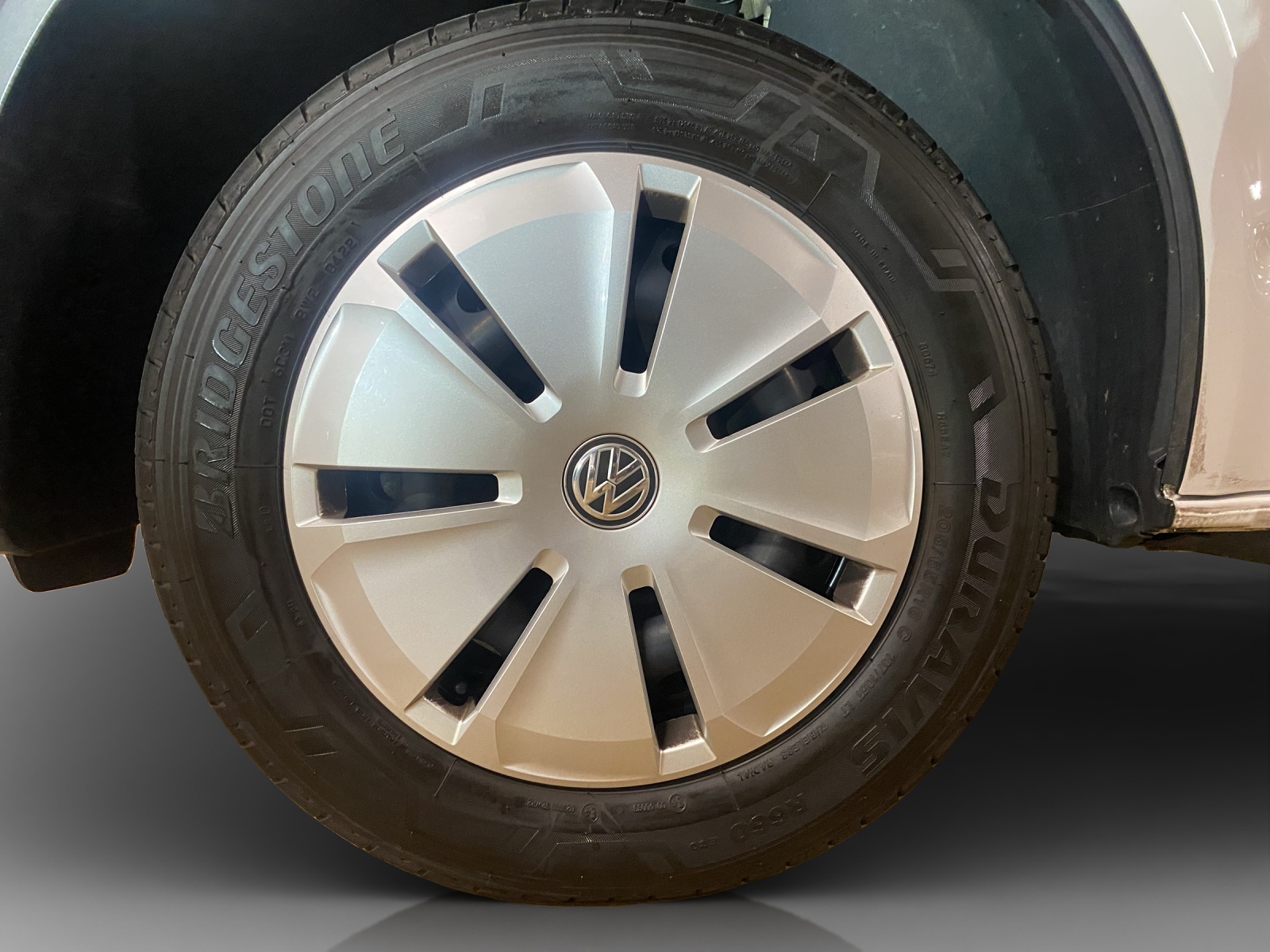 VW T6.1 2.0 TDI-image-15