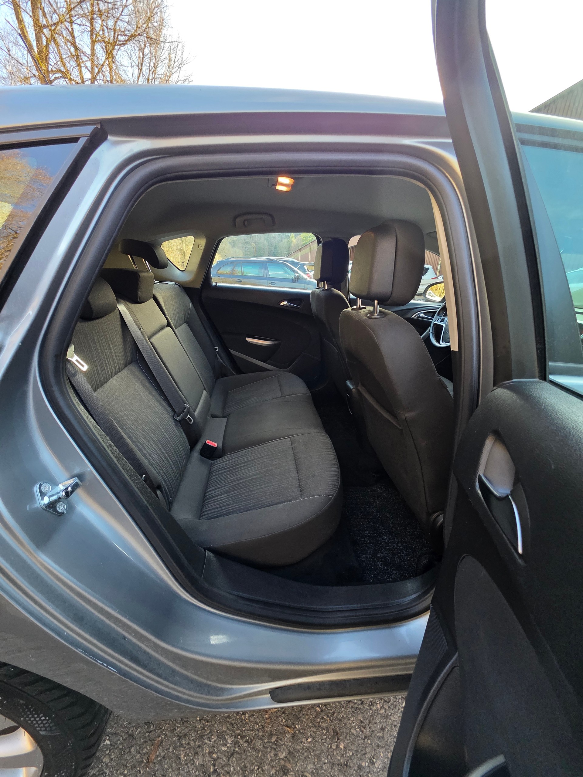 OPEL Astra 1.4i 16V Turbo Sport Automatic-image-5